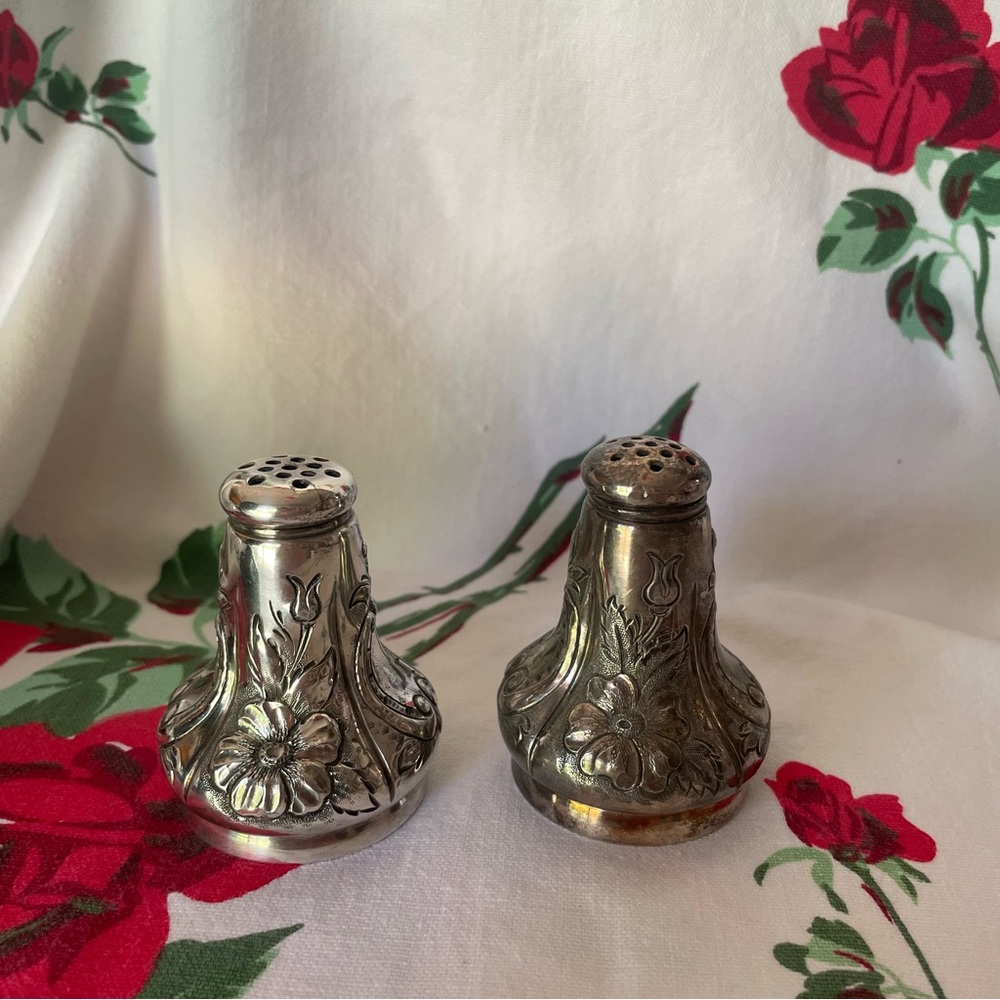 RARE Antique Middletown Plate Co. Salt & Pepper Shakers Quadrupled Plated - Picture 8 of 8